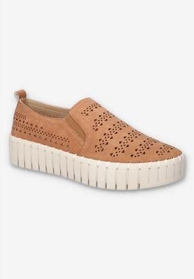 Women's Peppy Platform Sneaker by Easy Street in Tan (Size 8 M)