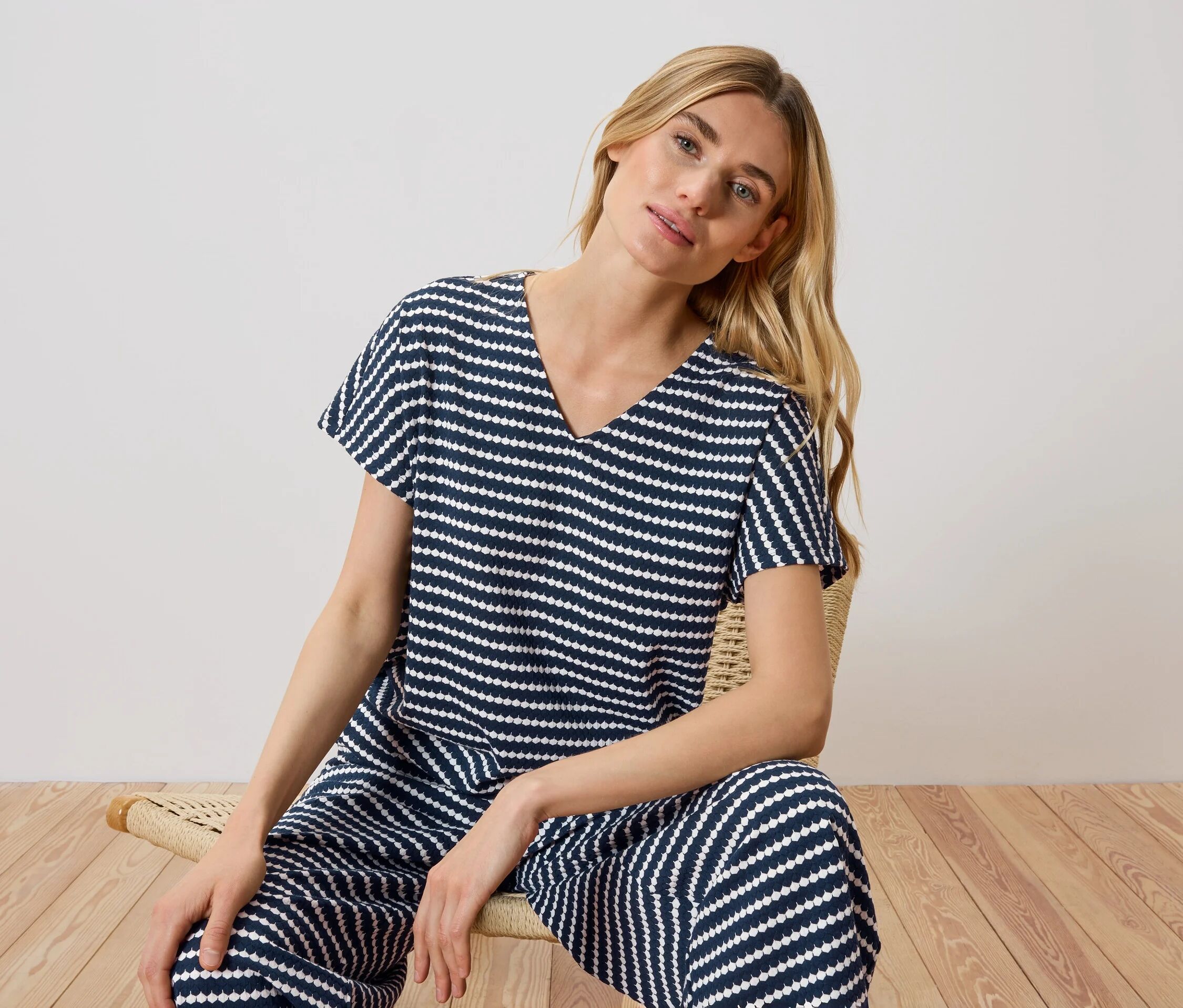 Tchibo - Strukturiertes Shirt - Damen - Gr. S - dunkelblau