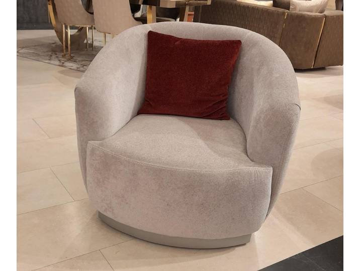JVmoebel Sessel Luxuriöser Polsterstuhl aus edlem Stoff in sanftem Beige (1-St., 1x nur Sessel), Made in Europa