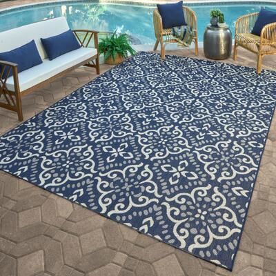 "Gertmenian Paseo Powis Navy Transitional Medallion Flatweave Indoor/ Outdoor Area Rug - 6'6"" x 9'6"""