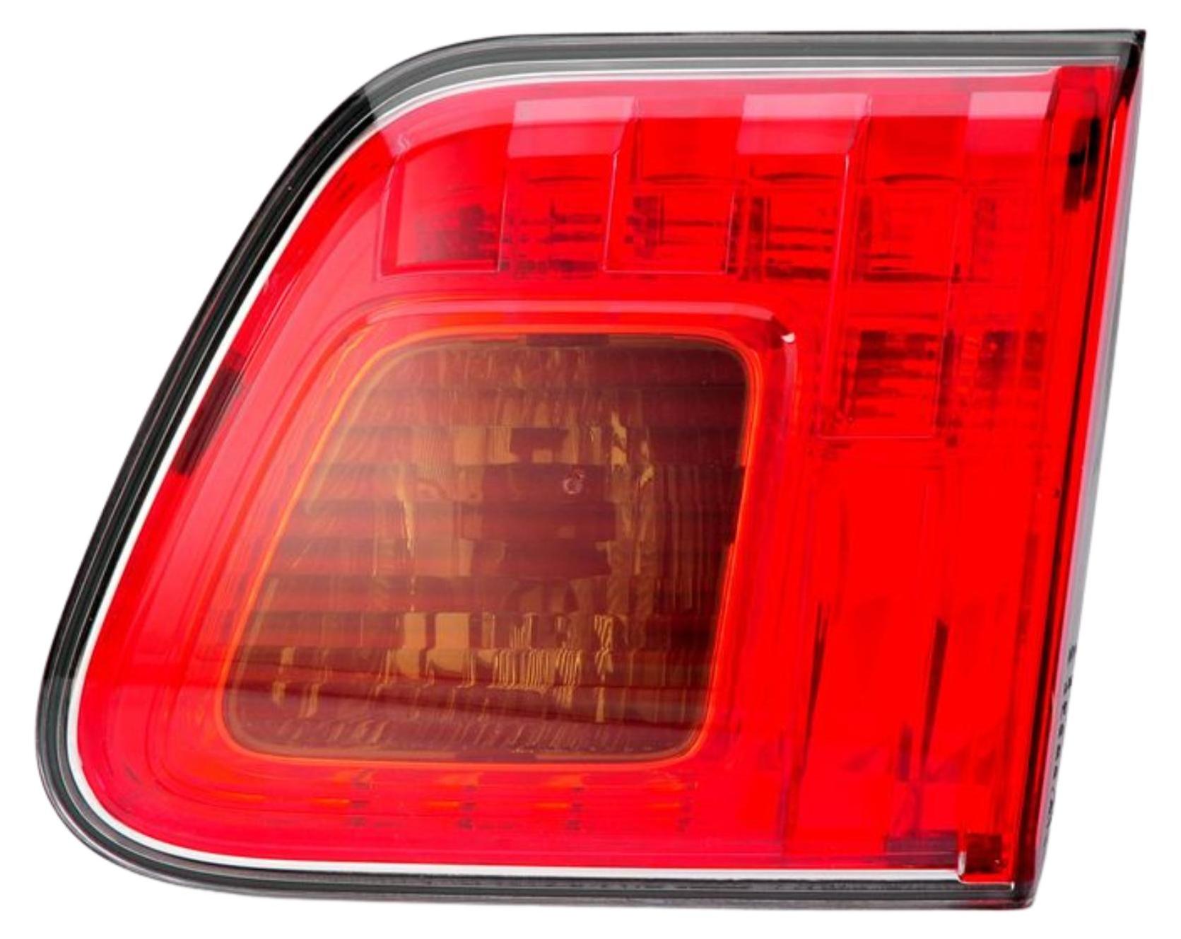 TOYOTA Avensis Original Rücklicht rechts 81581-05110 OE