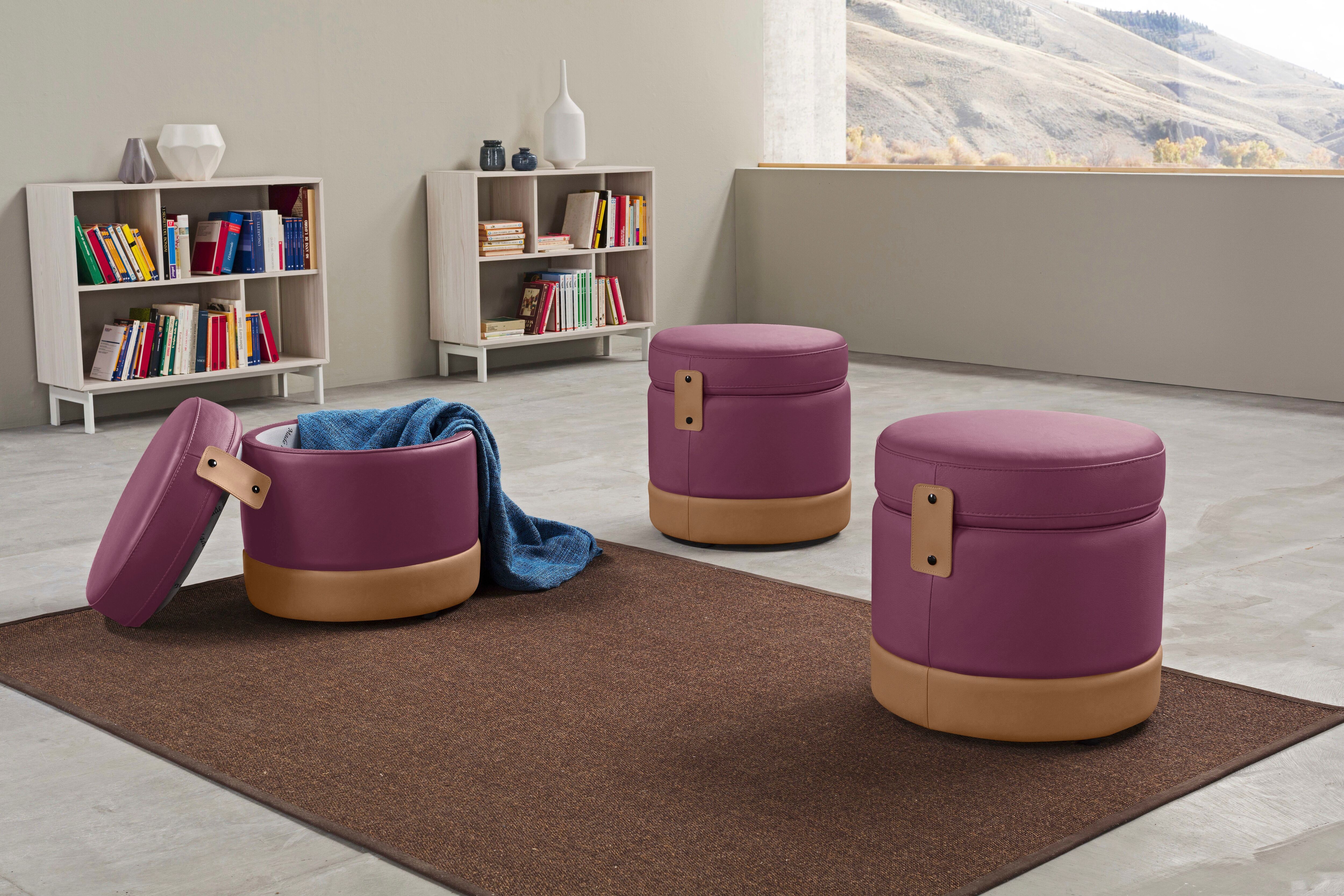 Hocker EGOITALIANO "Tonder, Designhocker als Blickfang mit tollen Details, B/T 50/50cm", lila (violett), B:50cm H:50cm T:50cm, Leder »NUVOLE« (Echtes Rindsleder). Halbnatürliches, halbnarbiges Rindsleder mit einer natürlichen Körnung von 1, 2 bis 1, 4 mm.