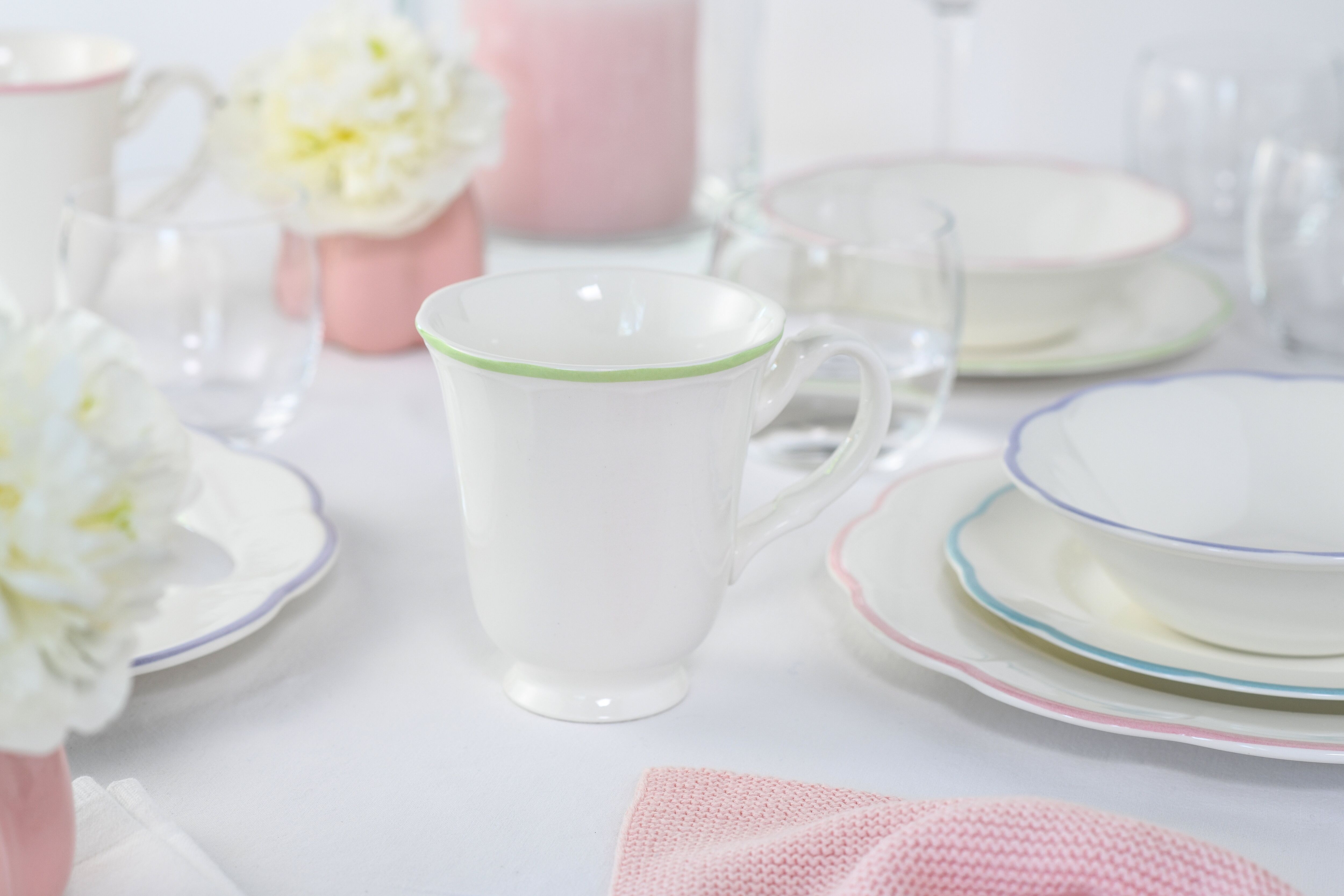 Kombiservice CREATABLE "Florine Bunt, Service 16-tlg.", weiß (weiß, bunt), 16, Steingut, Geschirr-Sets, Kombiservice, Elegant, Klassische Form, Zart gewellte Ränder