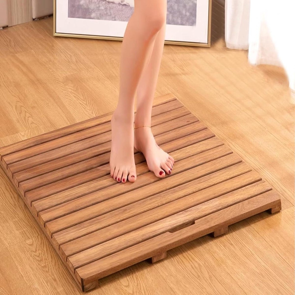 Houten badmat met antislip ontwerp in houtkleur
