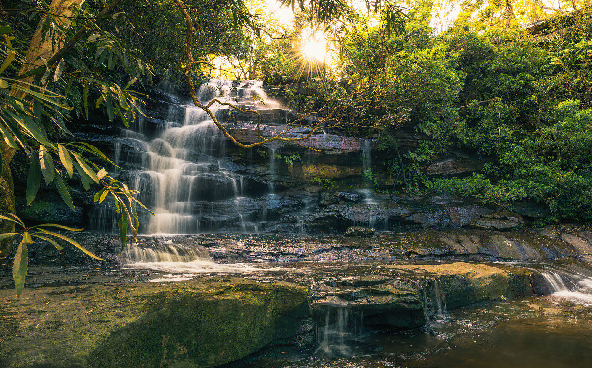 Komar Stefan Hefele; Komar Wanderlust Fotobehang Golden Falls - SHX9-131   4055065112270   Behang