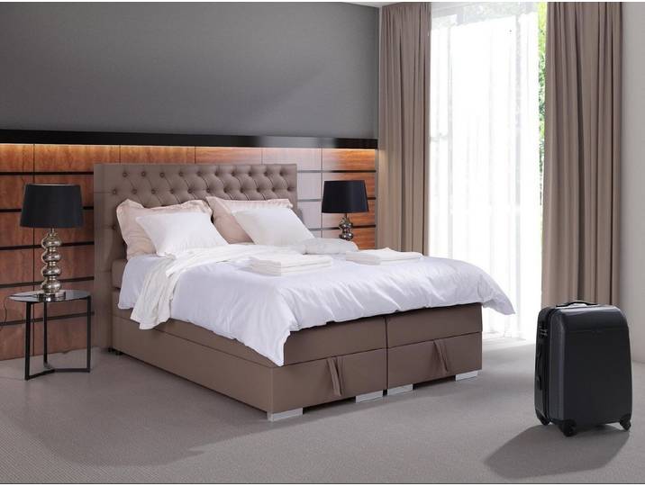 Xlmoebel Polsterbett Luxuriöses Chesterfield-Doppelbett aus hochwertigen Materialien (Doppelbett, 1-tlg., Bett), Hergestellt in Europa