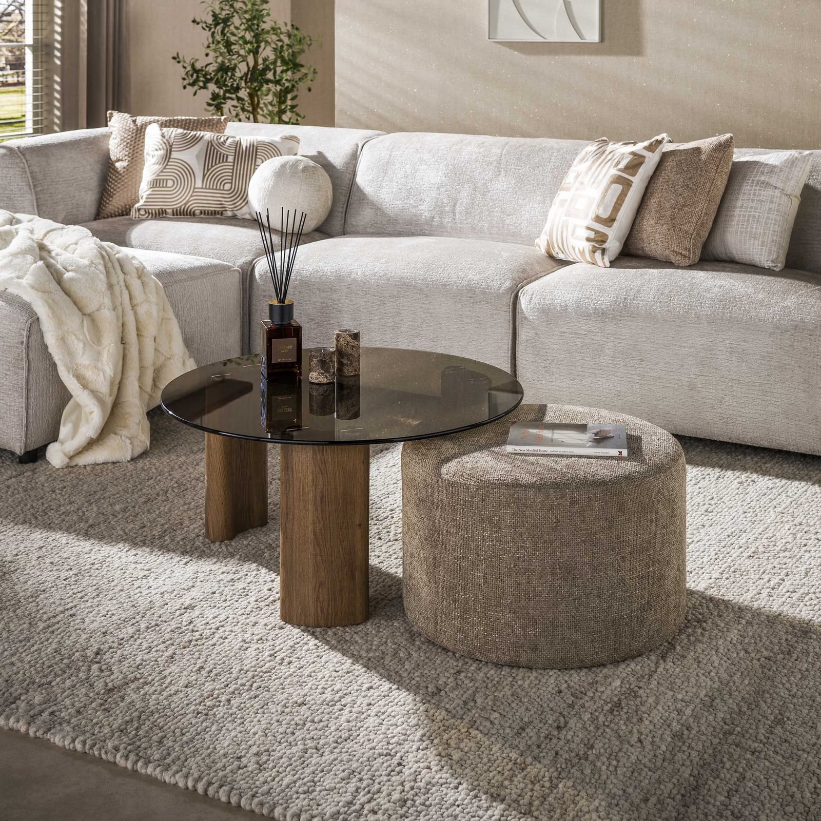 LifestyleFurn Ronde Salontafel Kely Brons met Chenille Poef - Bruin