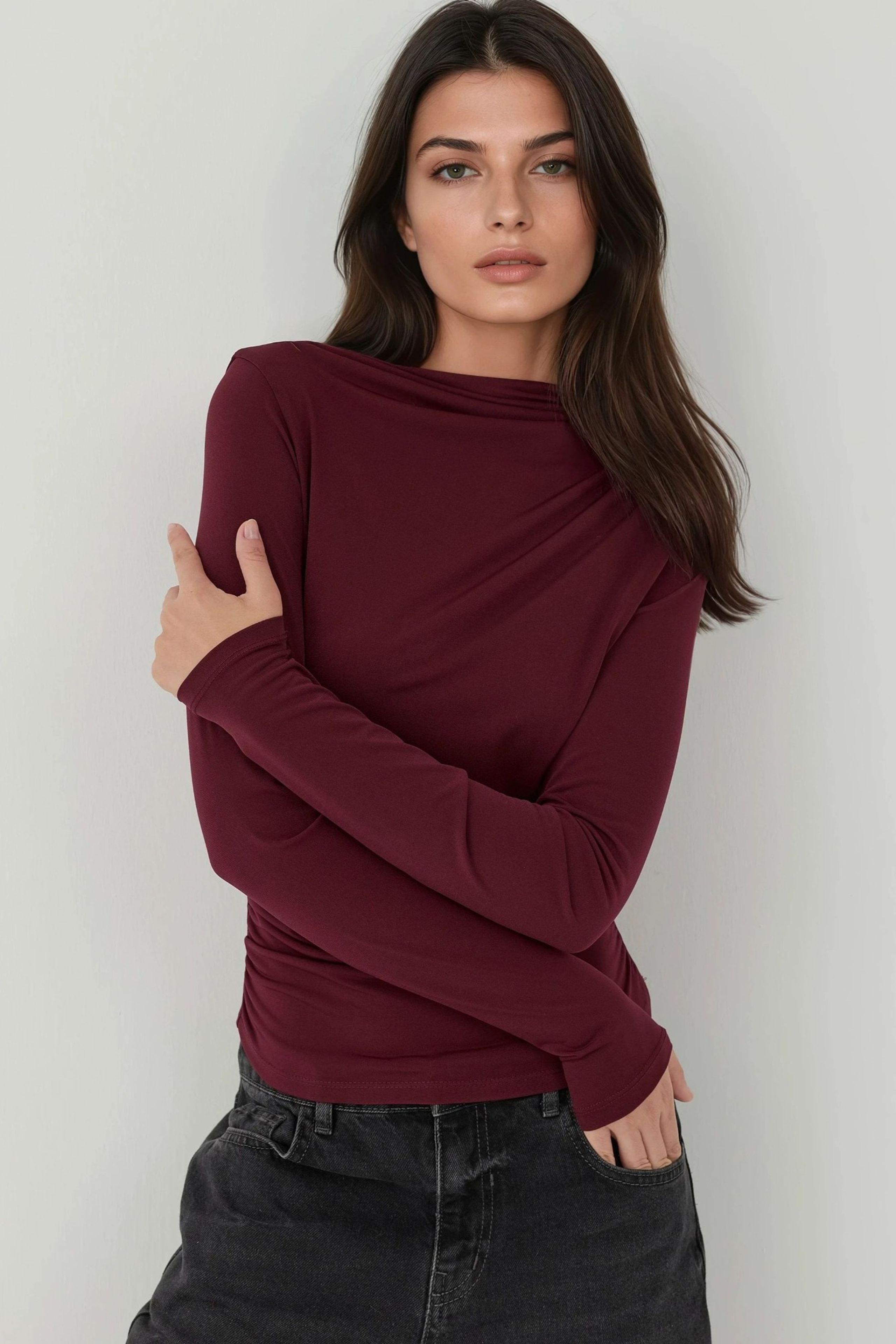 Bootsausschnitt-Bluse mit Raffung