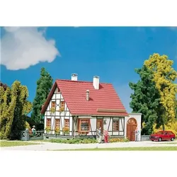 Faller 232215 - N - Fachwerkhaus mit Garage