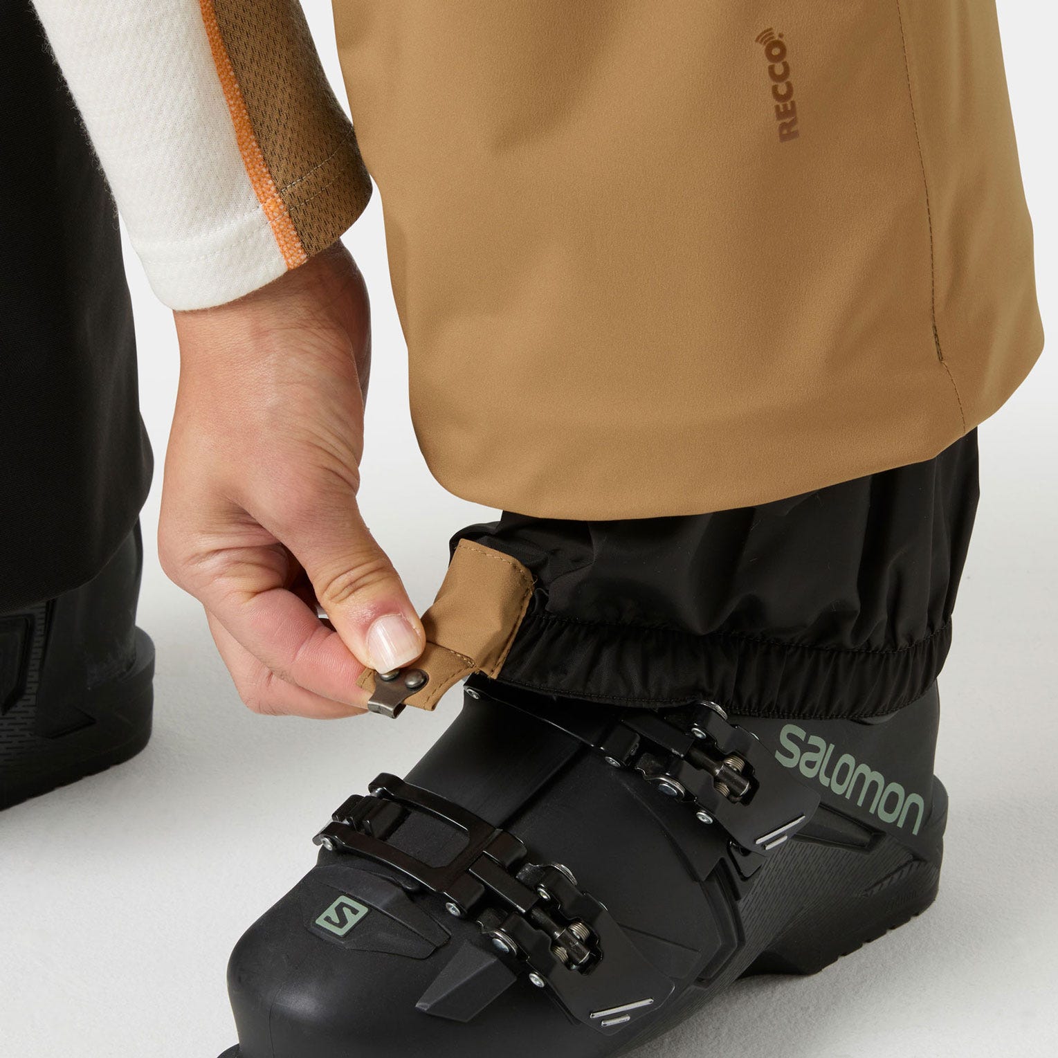 Helly Hansen Women's Switch Cargo Pants - Brown - L