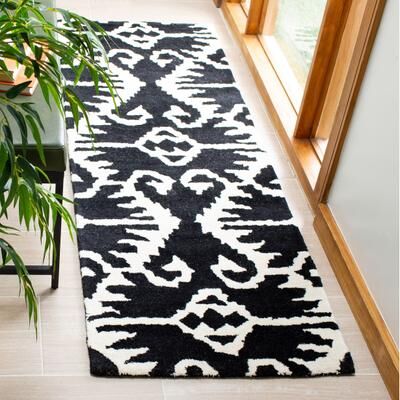 SAFAVIEH Handmade Wyndham Zvonka Modern Wool Rug