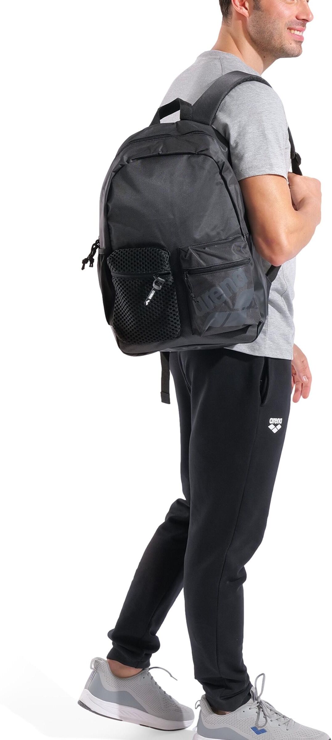 Arena Mochila para deporte y natación One Go 30L . Negro