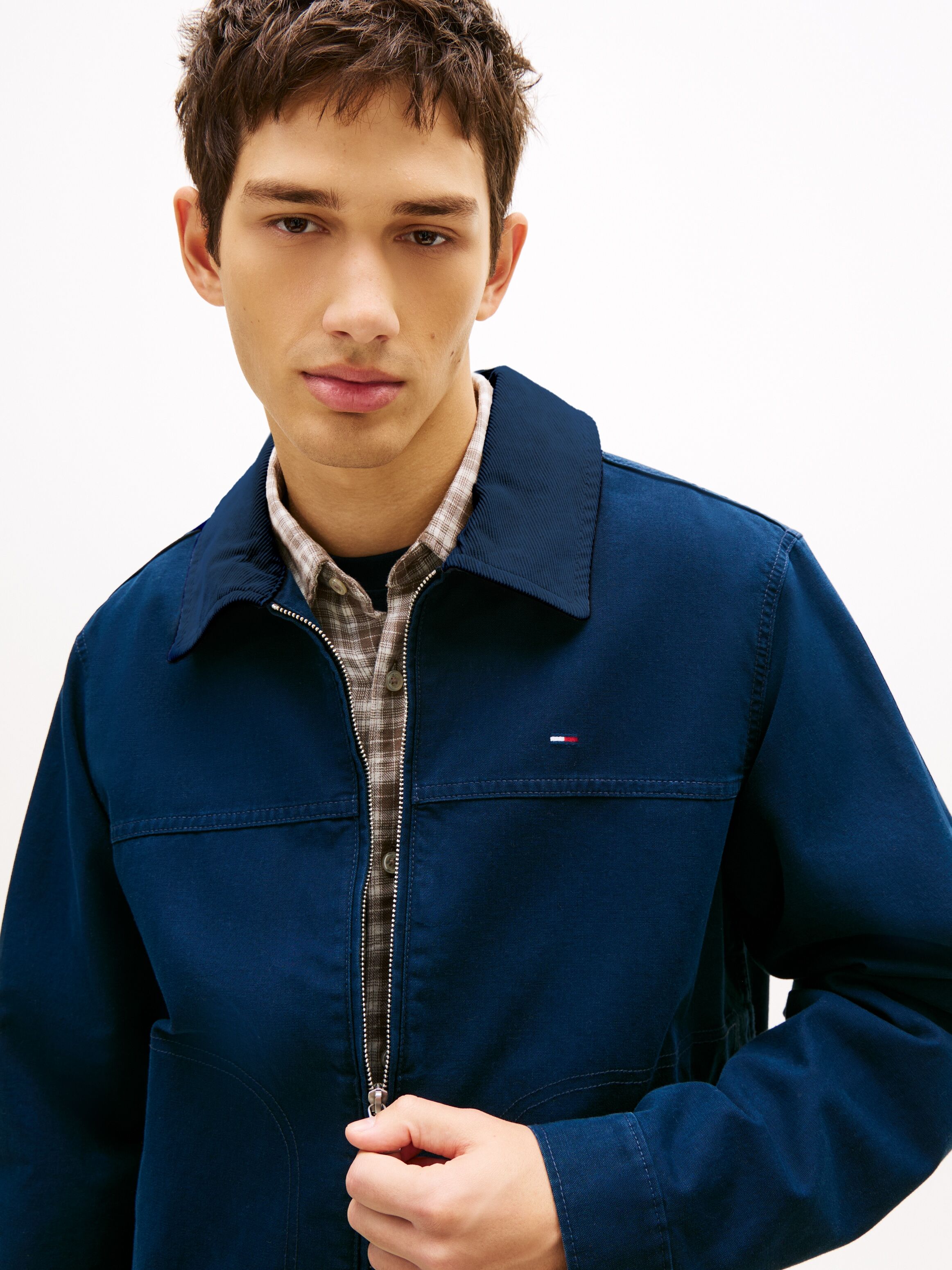 Blouson TOMMY JEANS "TJM REGULAR COTTON RANCH", Herren, Gr. S, blau (schwarz night navy), Web, Obermaterial: 100% Baumwolle, regular fit normal, Rundhals, eingesetzt abgesteppte Kante, Jacken Blouson, Regular fit mit Umlegekragen schwarz night navy S
