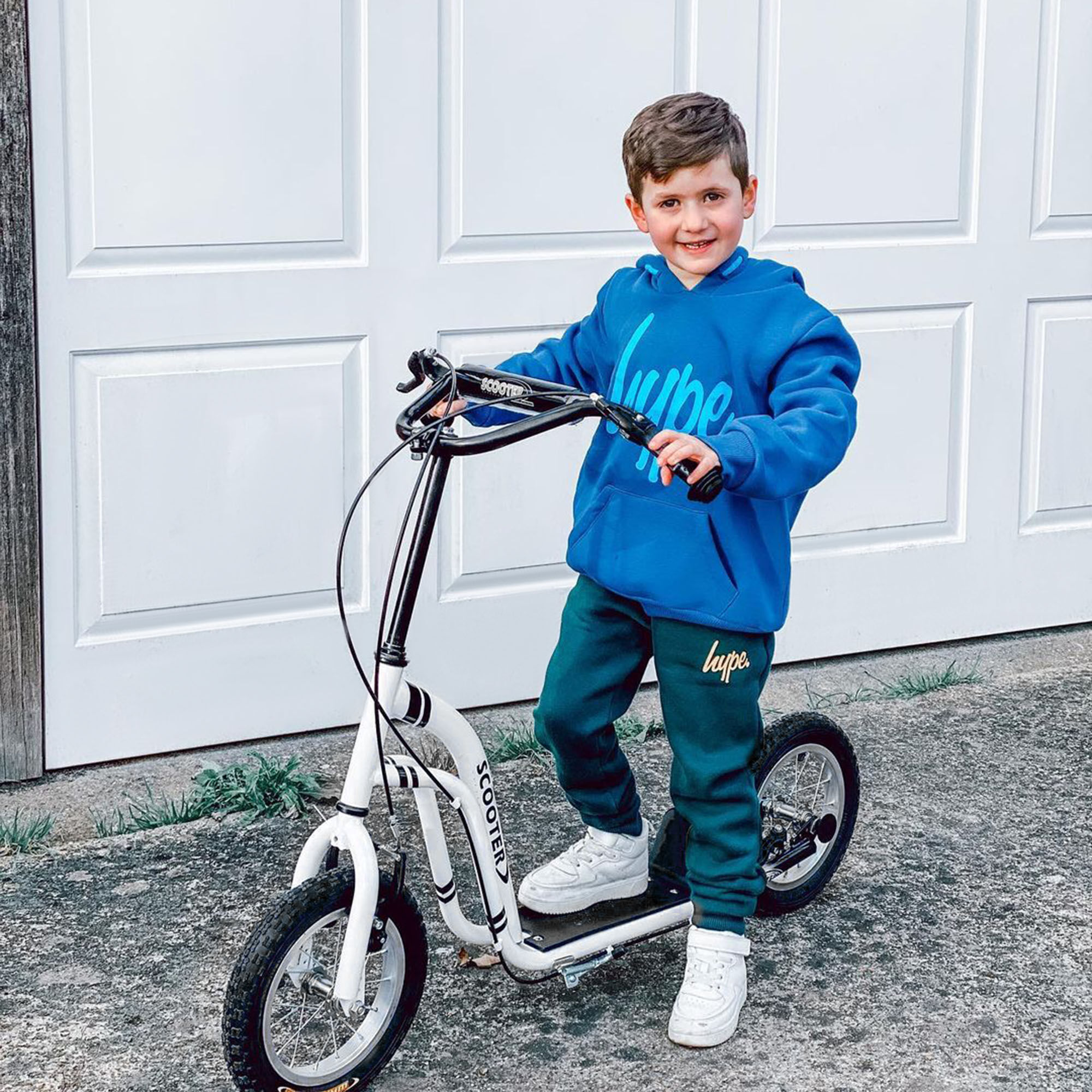 Altro Monopattino Con Manubrio Regolabile, Ruote Grandi, 2 Freni E Telaio In Metallo, Per Bambini 5+ Anni, Max 100kg, 120x58x85-95cm, Bianco