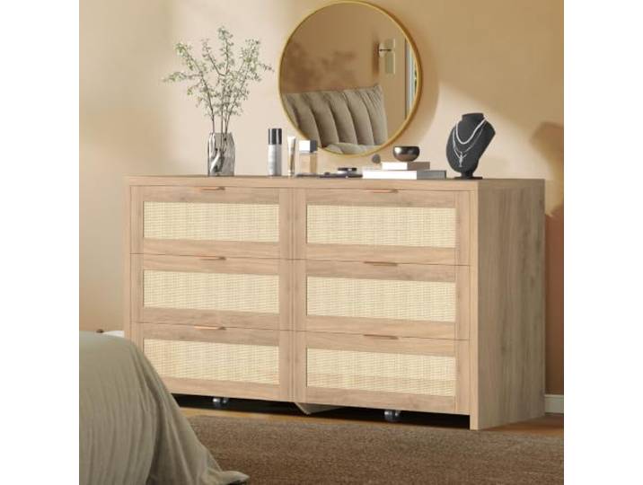 Garvee Rattan Kommode mit 6 Schubladen & Rollen, Boho Sideboard Holzoptik, Schubladenkommode Natur Eiche 144x45x80 cm, Wäscheschrank Wiener Geflecht Goldgriffe für Schlafzimmer Wohnzimmer