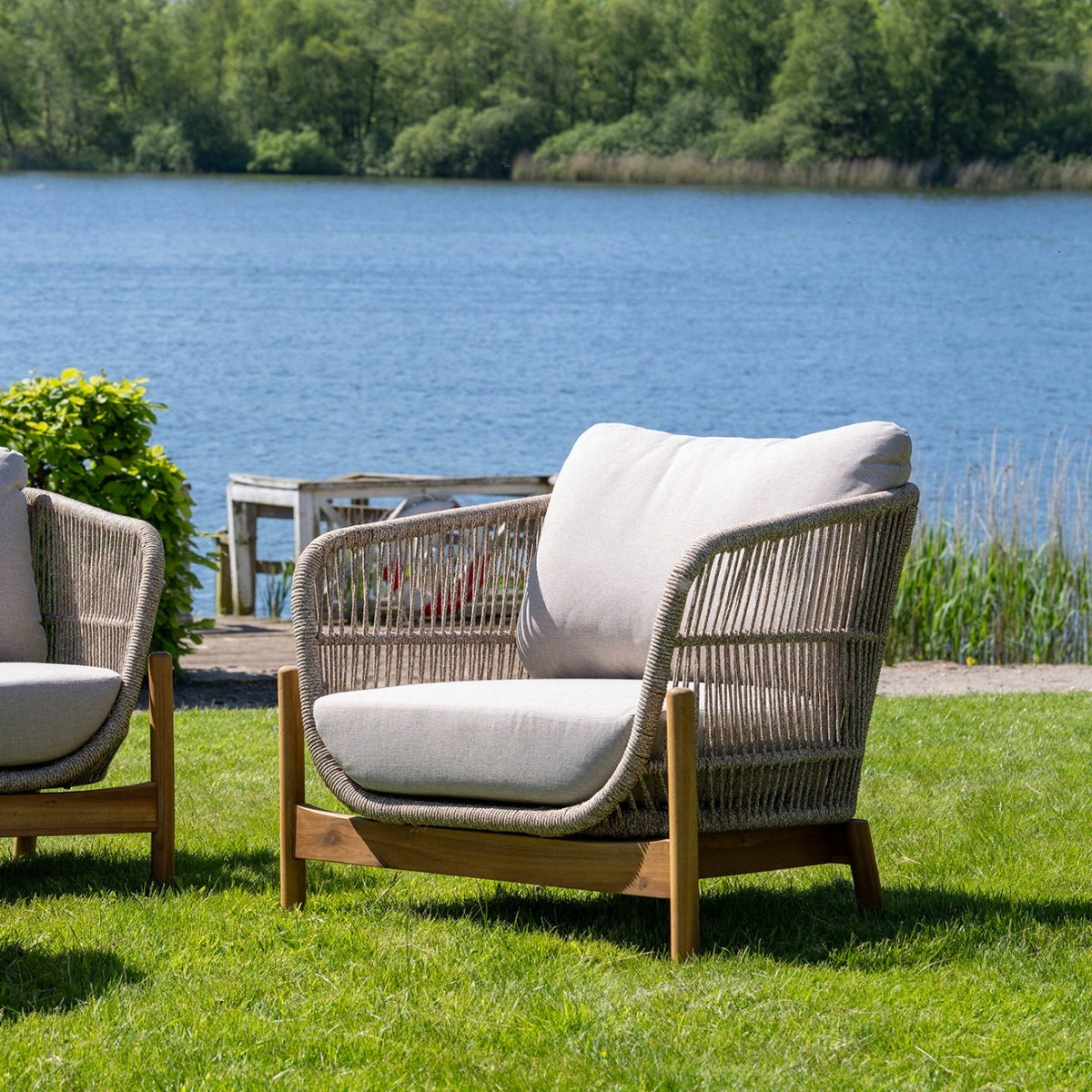 Terracina Lounge-Stuhl inkl. Kissen braun, beige.