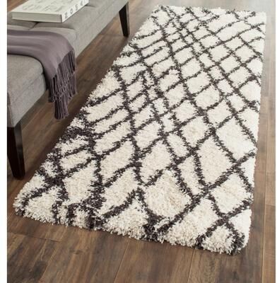 SAFAVIEH Belize Shag Evor 2-inch Thick Rug