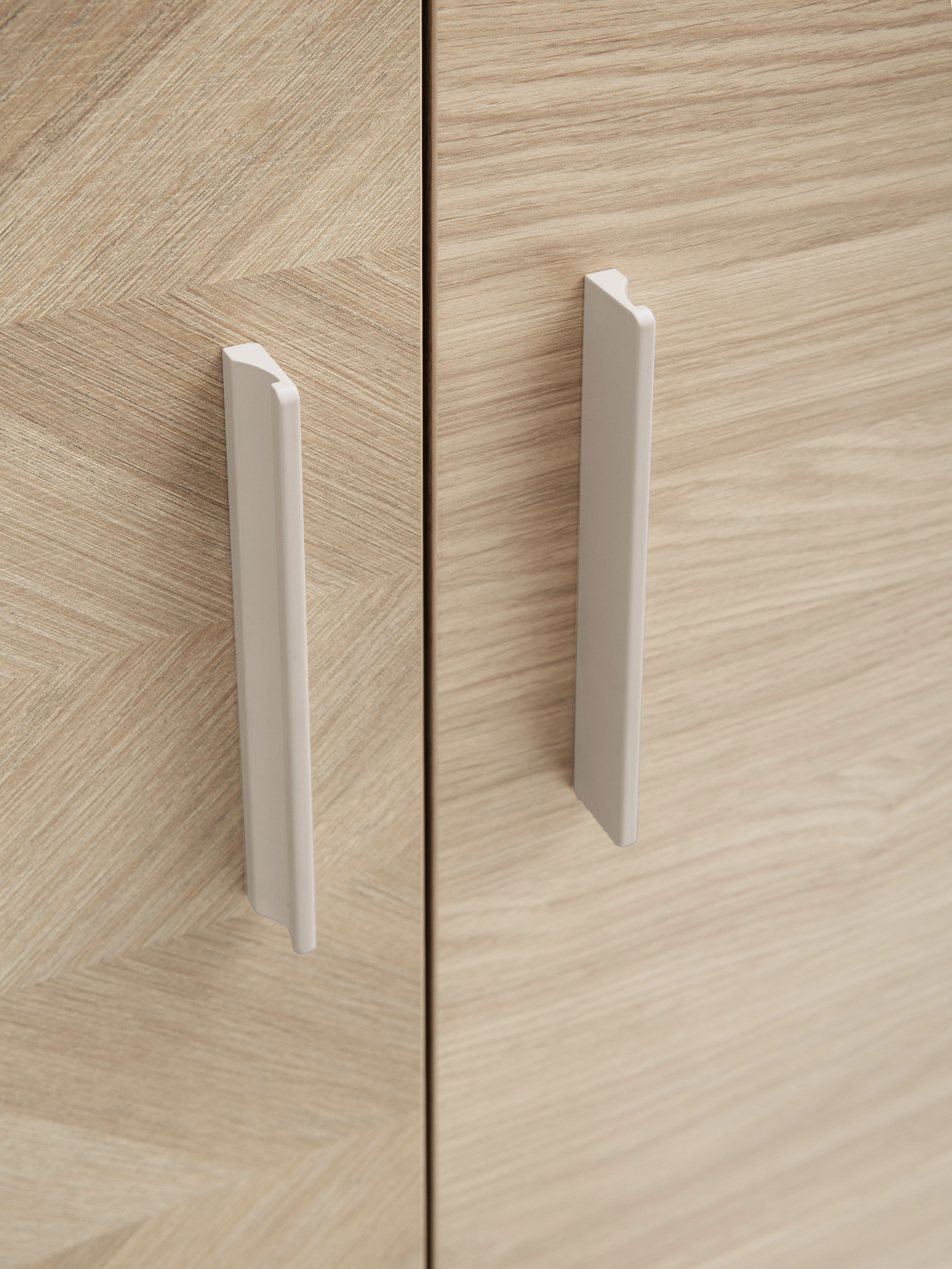Aktenschrank SCHILDMEYER "AREZZO, Höhe 150 cm, 2 Türen, Fischgräten Dekor, MADE IN GERMANY", braun (eiche hell, fischgräte), B:80,1cm H:150cm T:38,2cm, FSC-zertifizierter Holzwerkstoff, Schränke, Aktenschrank, Linke Tür in Fischgräten Dekor, MADE IN GERMA