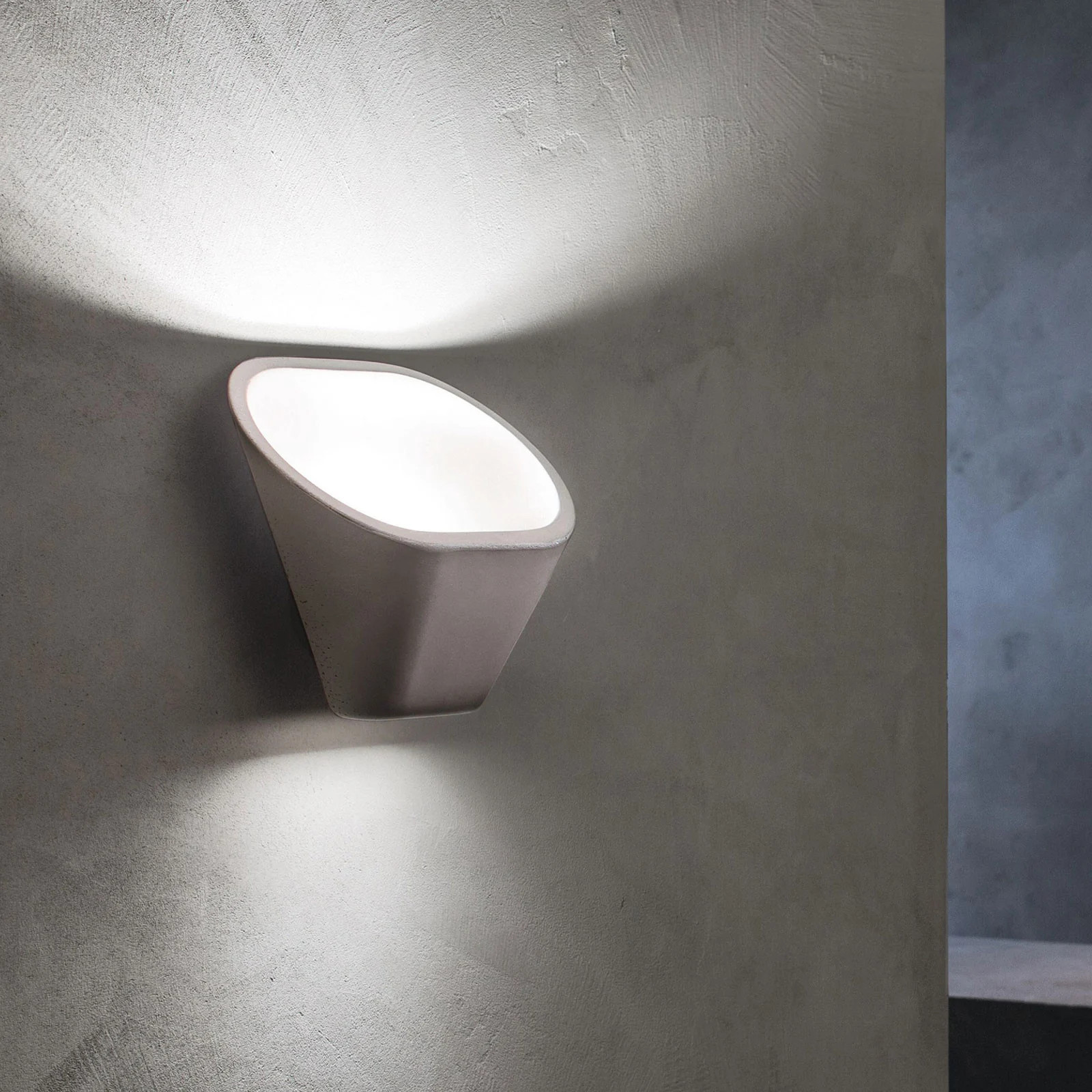 Foscarini Aplomb R7s wandlamp, grijs, beton