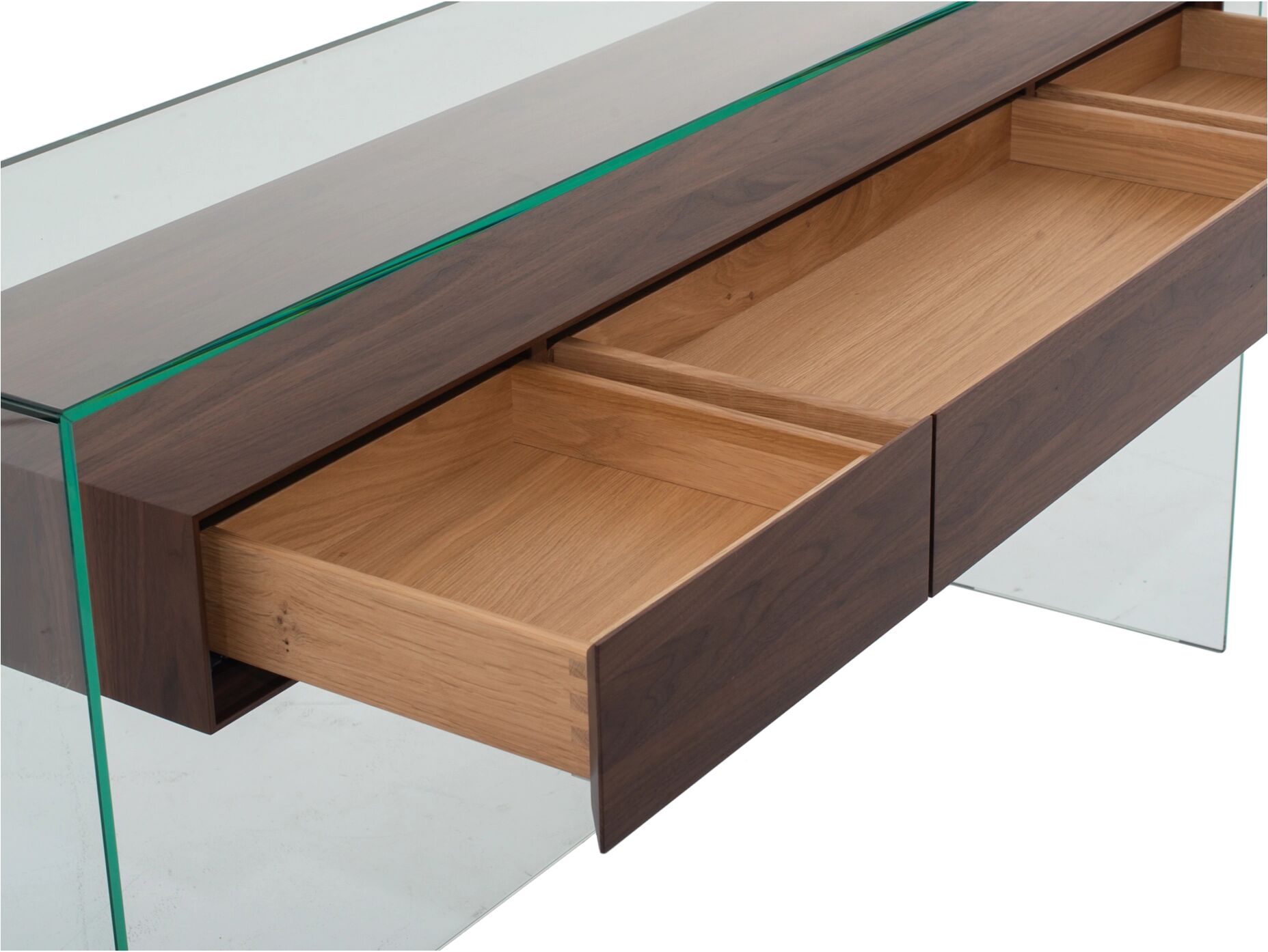 Dreieck Design Flo  Nussbaum