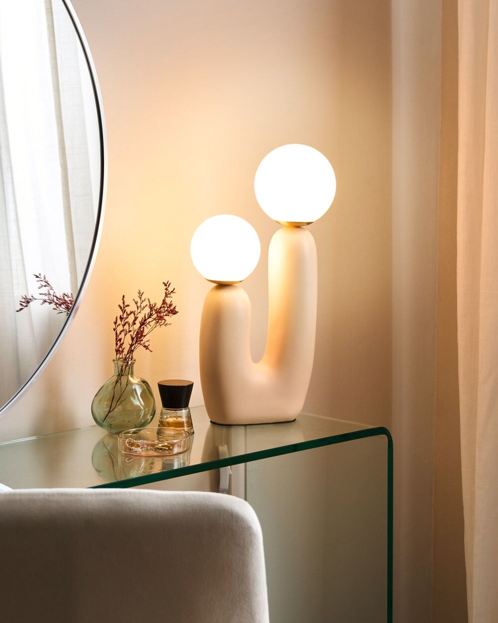 Beliani Lámpara de mesa  beige