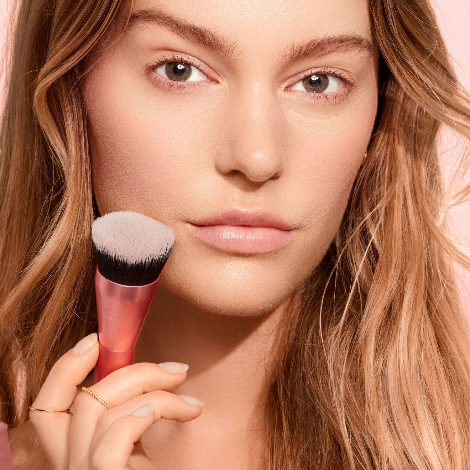 REAL TECHNIQUES Glow Round Base Brush