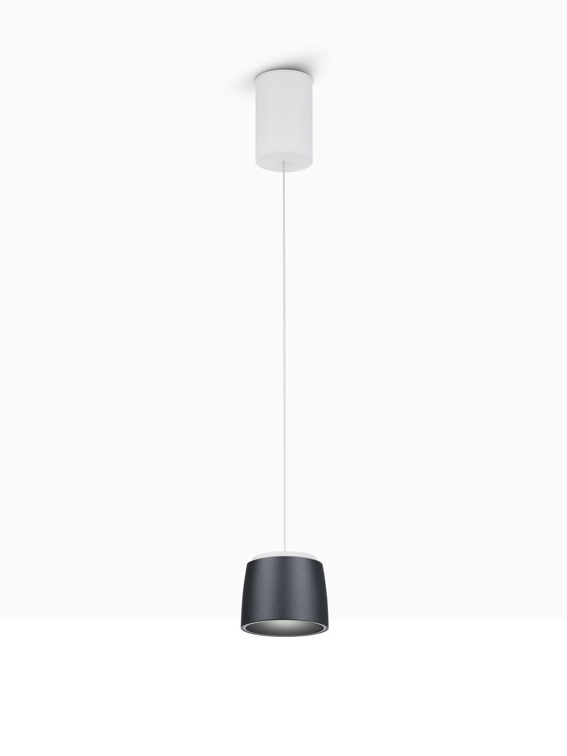 Helestra LED-Pendelleuchte OVE schwarz/weiß 6-5024.22 4022671115964