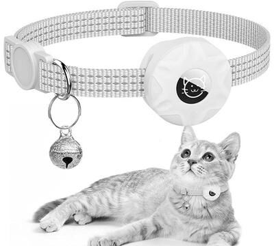 Everyday Crate SafeTrack Reflective AirTag Cat Collar With Bell & Secure Silicone Holder white