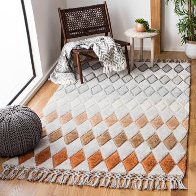 SAFAVIEH Handmade Sahara Milenka Moroccan Wool Rug-