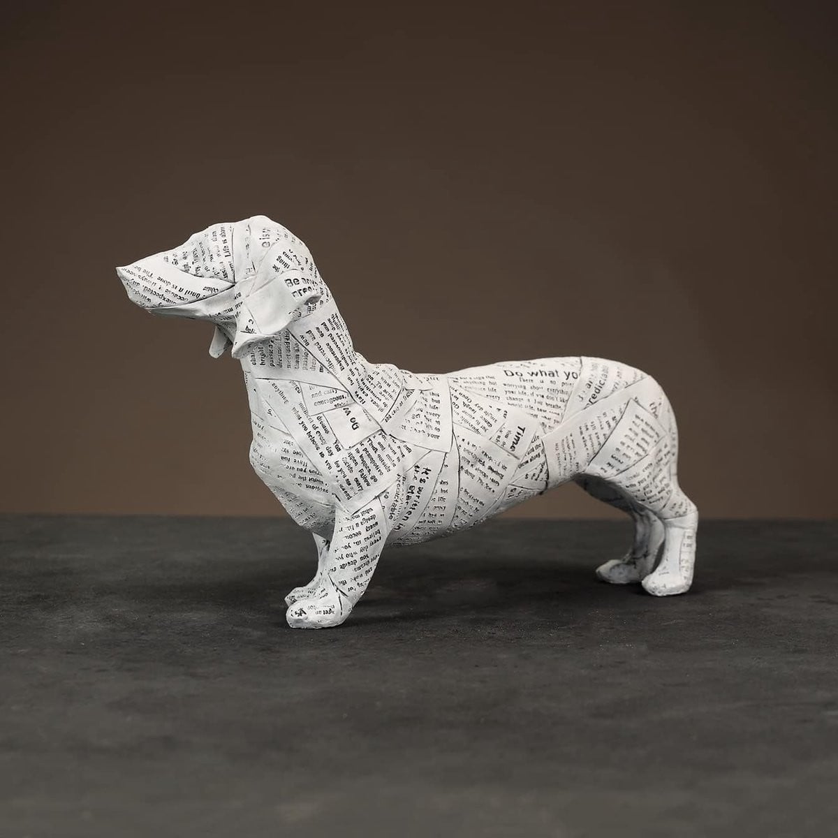 Handgemaakt Marmerpoeder Hond Beeldje - Wit Decoratie Object voor de Woonkamer