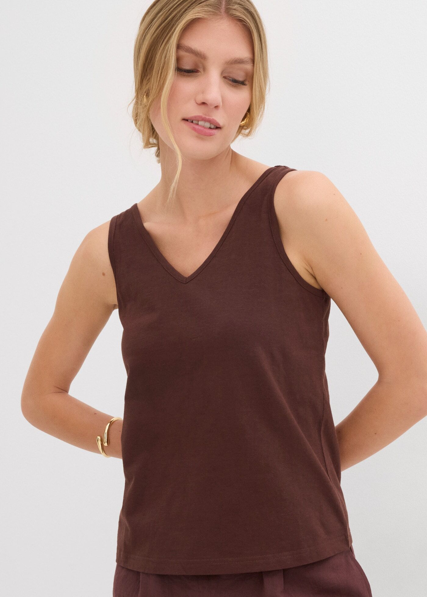 Tanktop BONPRIX, Damen, Gr. 44/46 (L), braun (wollweiß, terrabraun), Obermaterial: 100% Baumwolle, bequem, Tops Tanktop, ärmelloses Design, aus Baumwolle, bequeme Passform wollweiß, terrabraun 44/46 (L)