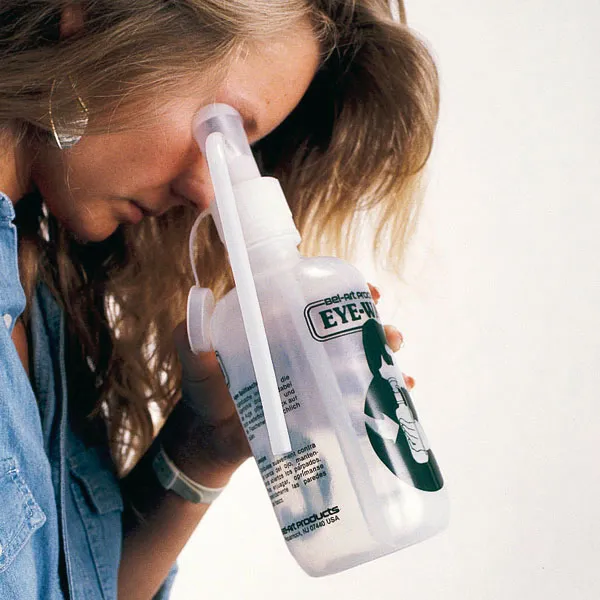 Servoprax GmbH Augenspülflasche, leer, Polyethylen, zum sofortigen Spülen der Augen, z.B bei Laborunfällen 800 ml M179271