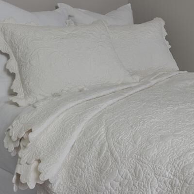 Cottage Home Adeline Floral Quilt