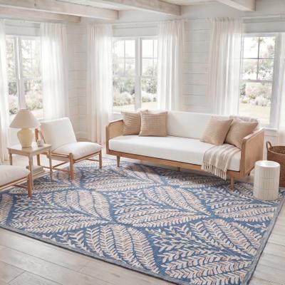 SAFAVIEH Handmade Capri Ilianka Wool Rug