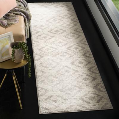 SAFAVIEH Skyler Hallbjorg Modern Rug