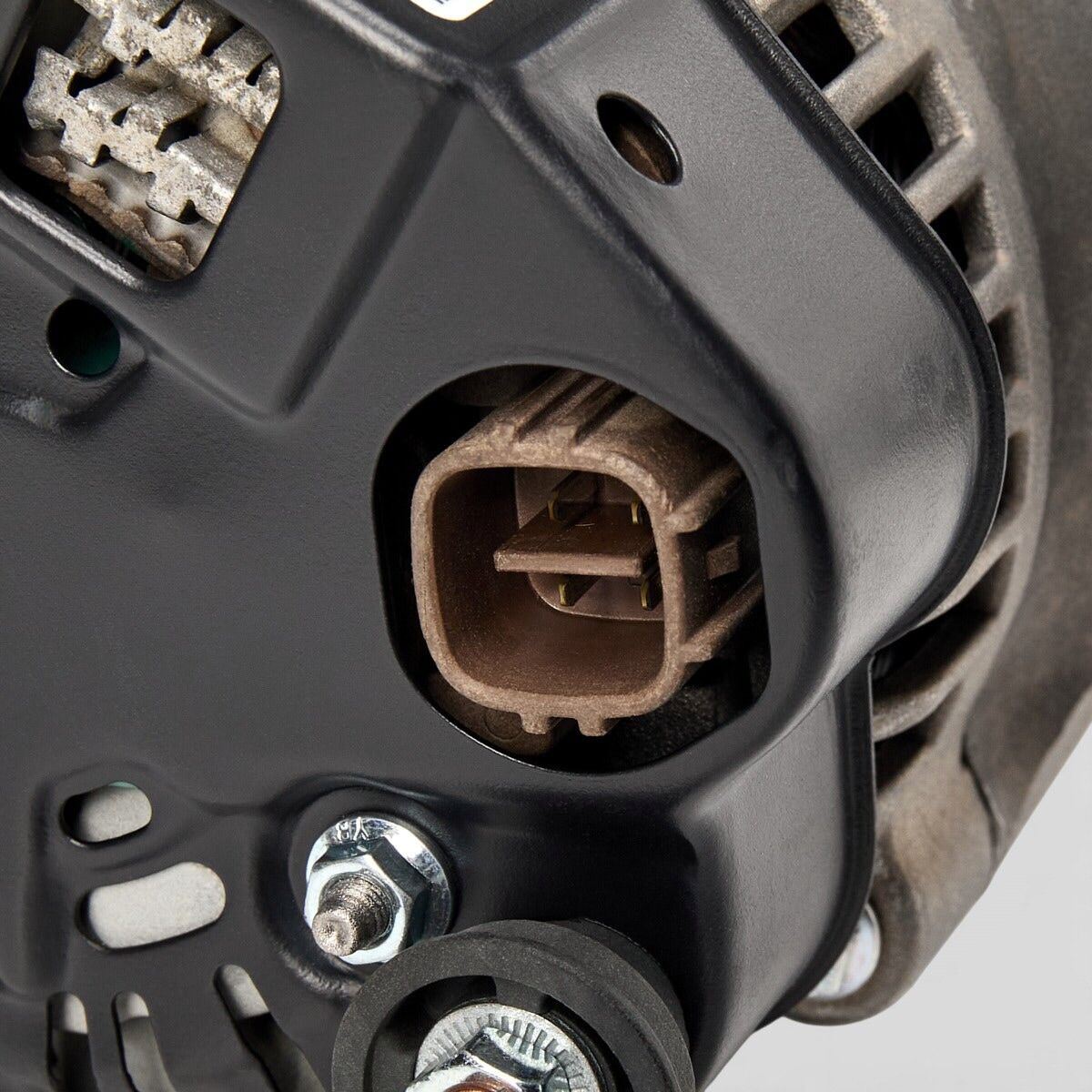 Bosch 0 986 082 300 Alternator