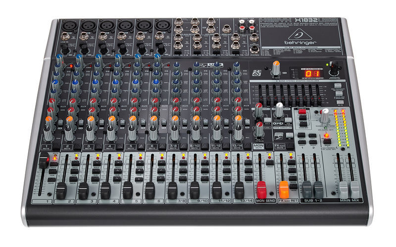 Behringer Xenyx X1832USB