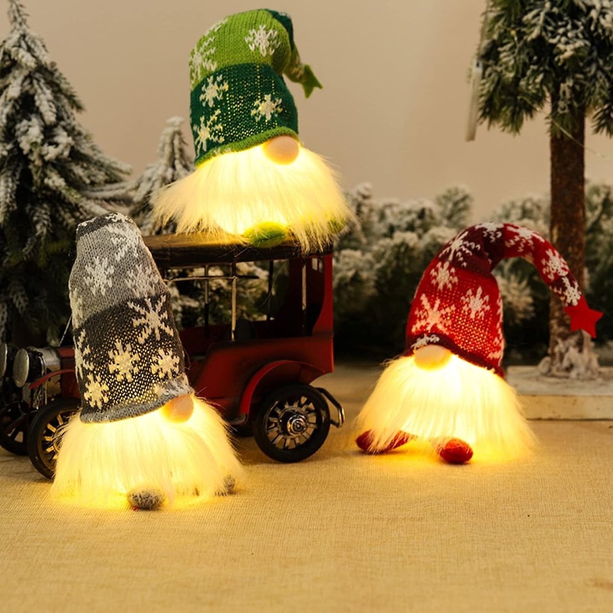 Lichtgevende Kerstgnomes voor Tafelversiering - Scandinavische Decoratie met LED Verlichting
