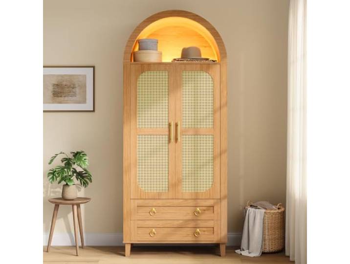 Merax Bogen-Kleiderschrank 76x50x184 cm mit Rattan-Doppeltür, Kleiderstange, LED & 2 Schubladen – Natur