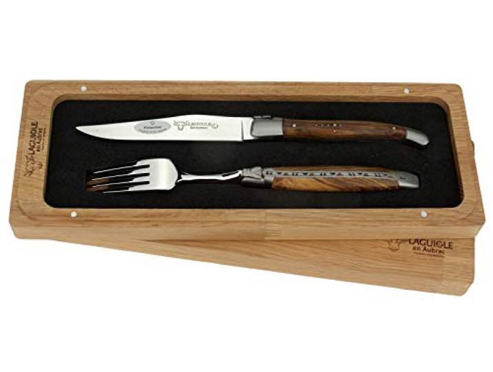 Laguiole en Aubrac - Ein Steakmesser und eine Steak-Gabel als Besteck Set - Griff Holz Pistazie - Original Frankreich mit Zertifikat