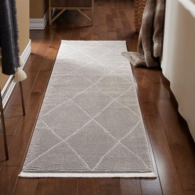 TOWN & COUNTRY LUXE Tretta High-Low Area Rug