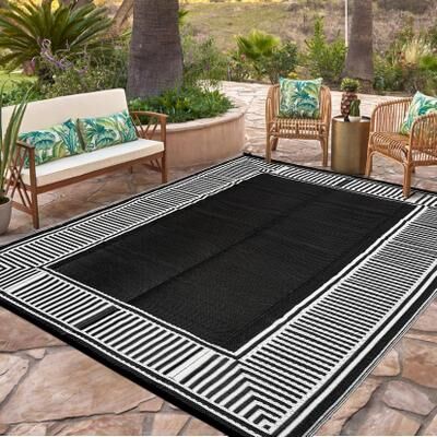 Garvee Waterproof Modern Bordered Stripes Outdoor Rug