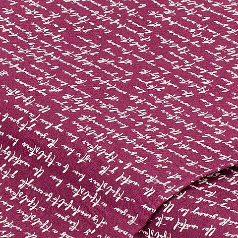 Baumwollstoff Schrift „Sina“, beere-color