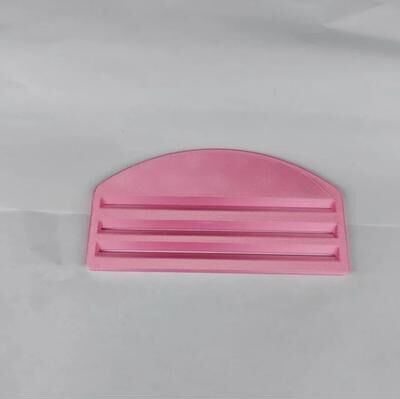 Uplift Essentials Premium No Mess Cat Strip & Puree Squeezer Spoon pink