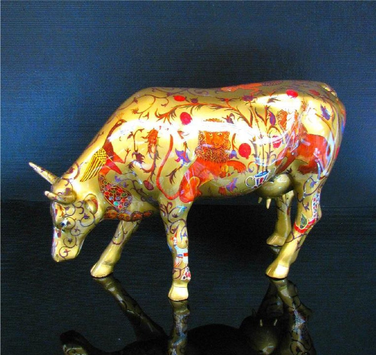 CowParade Cow The Golden Byzantine Large - A. Nemolyaeva tafeldecoratie
