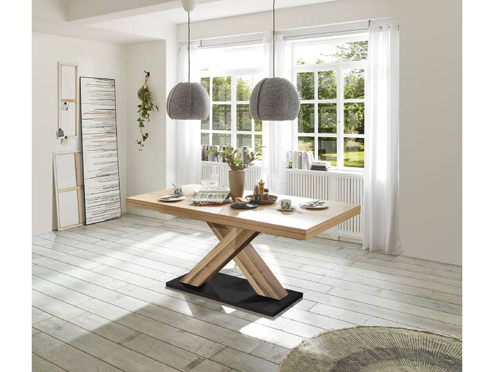Ausziehbarer Esstisch Umlani 160cm Schwarz/Braun/Eiche Artisan Dekor/Plankeneiche Dekor X-Form