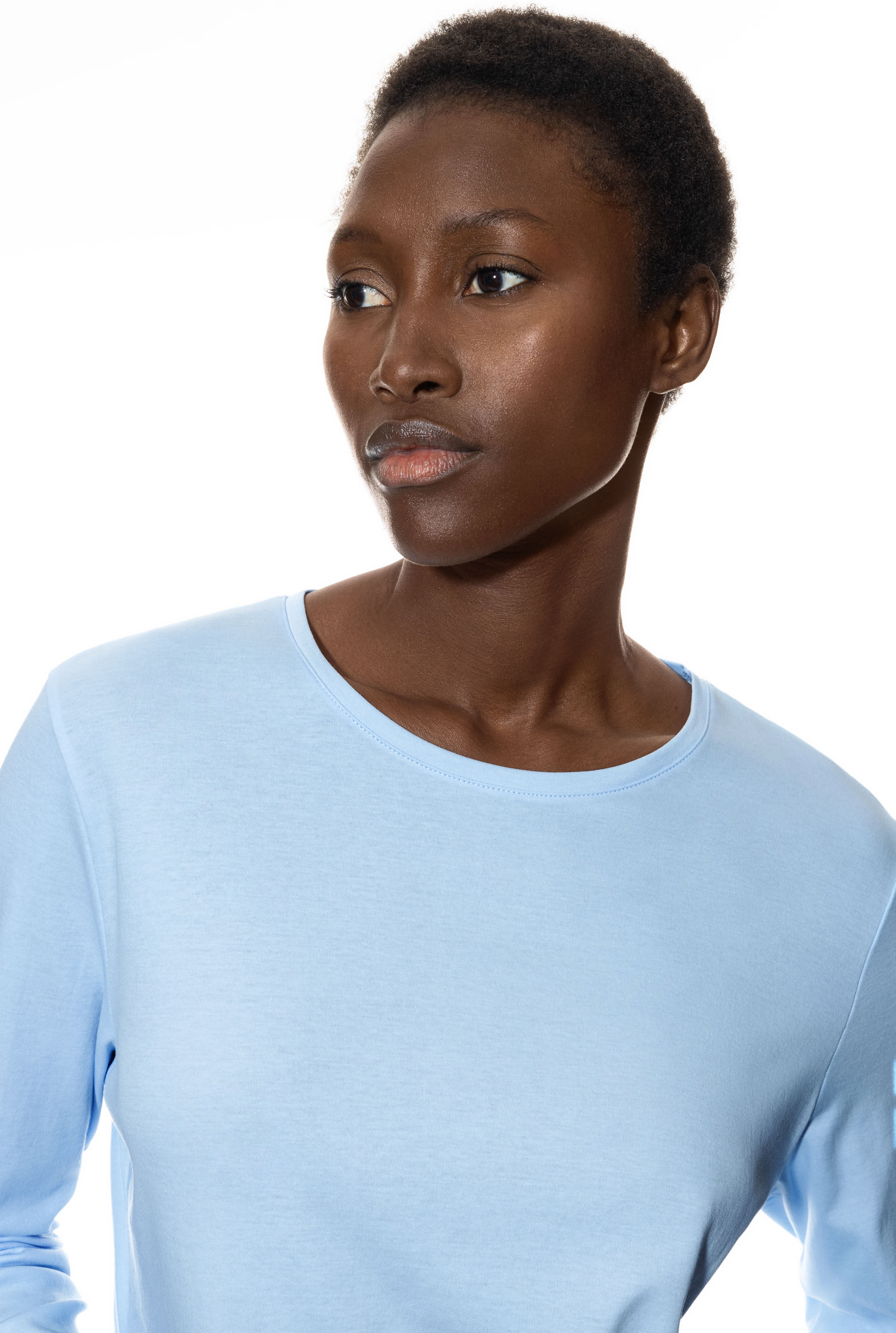 Schlafanzug MEY "FLOWER MEADOW", Damen, Gr. 46, blau (blau silk), Single Jersey, Obermaterial: 100% Baumwolle, bequem lang, Rundhals, Homewear-Sets Schlafanzug, Komfortbund, Rundhalsausschnitt, bequem, Single Jersey, Langarm blau silk 46