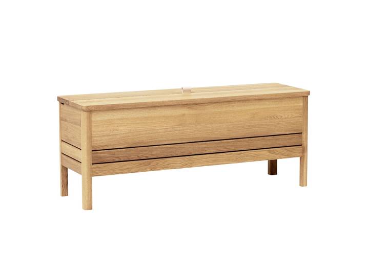 Form & Refine - A Line Truhenbank L 111 cm, Eiche weiss pigmentiert