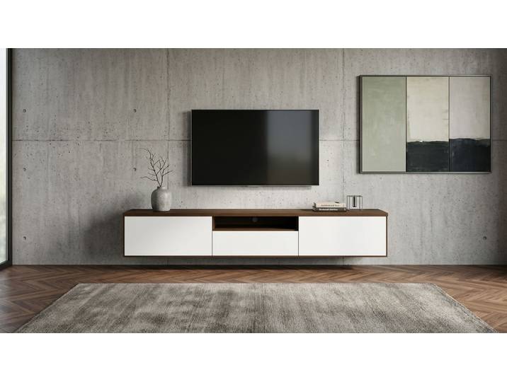 Stylishes Hängesideboard nach Maß Echtholz Furnier Nussbaum amerika­nisch geölt