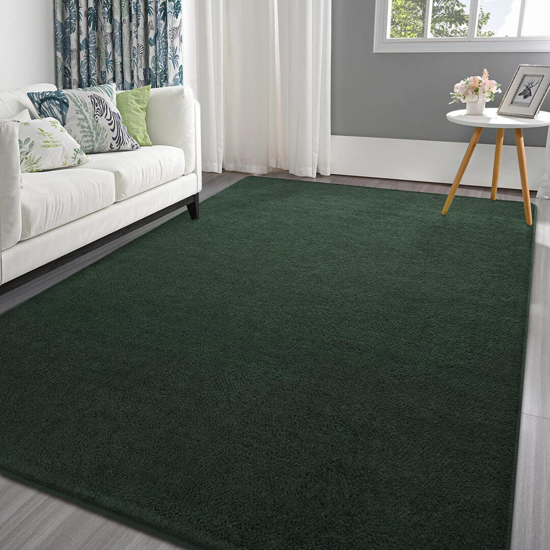 Lochas Solid Colour Shag Area Rug Dark Green Rectangle 183 x 275 cm